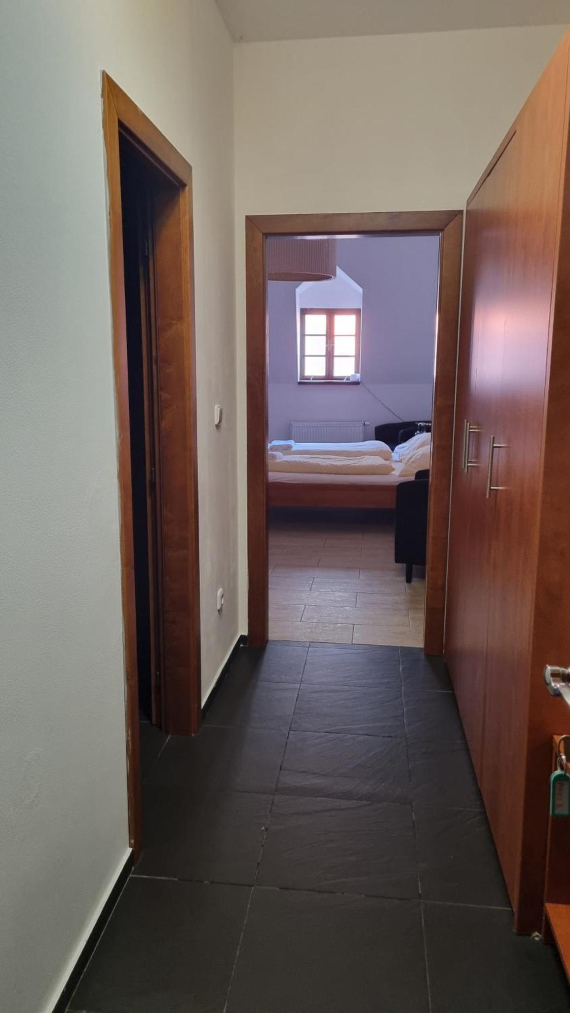 Nevinne Apartmany Kolin Luaran gambar
